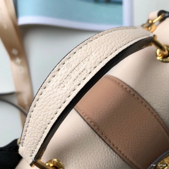 Cheap Clapton Backpack Louis Vuitton 0811